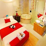 Crux Hotel